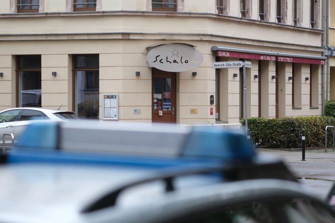 Weitere Anklage nach Angriff auf Wirt eines jüdischen Restaurants in Chemnitz - Vier Männern wird gefährliche Körperverletzung, Landfriedensbruch in besonders schwerem Fall und Sachbeschädigung vorgeworfen. (Archivbild)