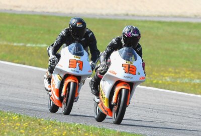 Weitere tolle Erfolge bei der IDM in der Eifel - Amy Zmarzli (# 73) vor Phil Urlaß (# 37). Foto: Thorsten Horn