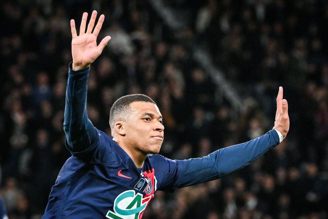 Weiterer Sieg für Mbappé im Millionenstreit mit PSG - Mbappé kann im Streit um offenes Gehalt auf eine Millionenüberweisung von PSG hoffen (Archivbild).