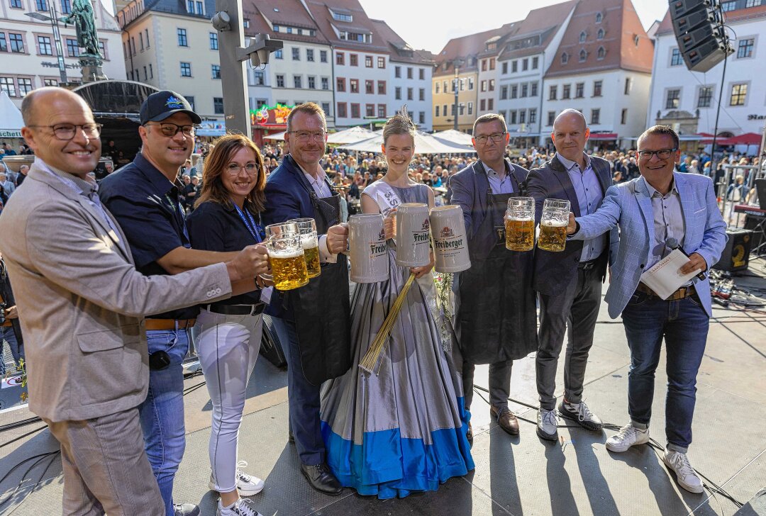 "Welch ein Fest": Bergstadtfest mit Silberstadt-Rose eröffnet - Das 37. Bergstadtfest ist eröffnet. Foto: Marcel Schlenkrich