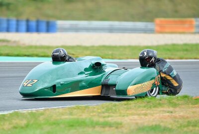 Weltrekord beim Sidecar Festival Oschersleben - Lennard Göttlich/Lucas Krieg aus dem Weg zu IDM-Bronze. Foto: Thorsten Horn