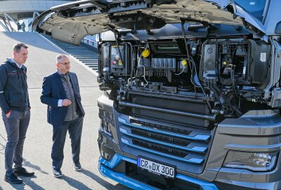 Weltweit erster eTruck fährt in Sachsen! - Der erste MAN eTruck findet seinen Weg zum Kunden. Foto: EHL Media/Erik-Holm Langhof