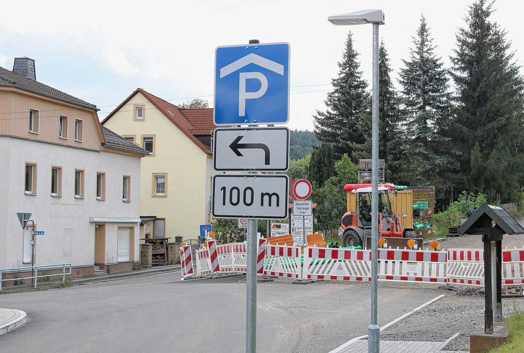 Wer ist der Parkhaus-Investor ? - Steht nicht: Ein Parkhaus in Hohenfichte. Foto: Knut Berger