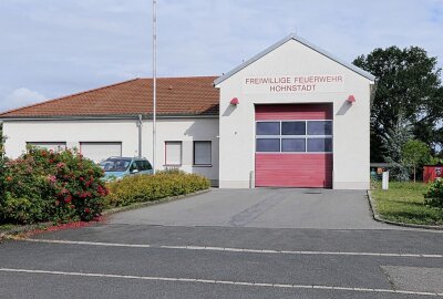 Wer macht so etwas? Wichtiges Rettungsgerät von sächsischer Feuerwehr gestohlen - Ärger bei den Kameraden der Feuerwehr Hohnstädt. Foto: Sören Müller