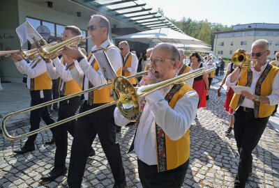 Wie Bad Schlema wieder zur Blasmusik-Hauptstadt Europas wurde - Durch das 31. Europäische Blasmusikfestival hat sich Bad Schlema jetzt wieder für drei Tage in die Blasmusik-Hauptstadt Europas verwandelt. Foto: Ralf Wendland