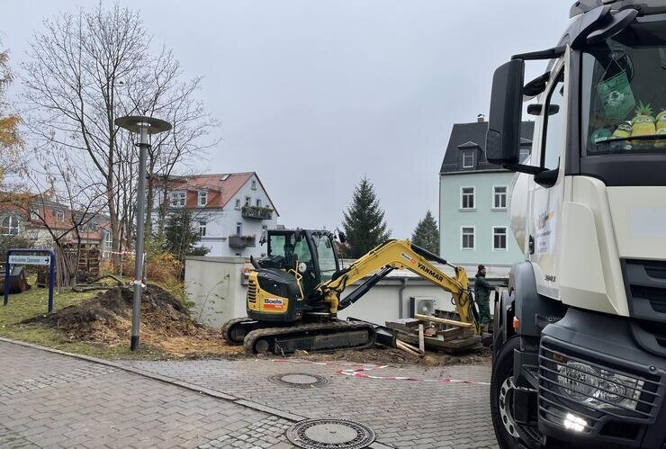 Wie sich das Freiberger Krankenhaus künftig noch besser vor Stromausfällen schützt - Mit der erweiterten Notstromversorgung rüstet sich das Krankenhaus für Stromausfälle auf.