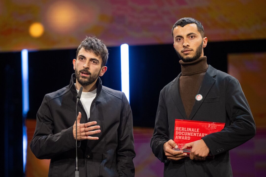 Wieder Diskussionen um Berlinale-Film "No Other Land" - Yuval Abraham und Basel Adra wurden nach der Vorstellung von "No Other Land" in die Akademie der Künste digital zugeschaltet. (Archivbild) 