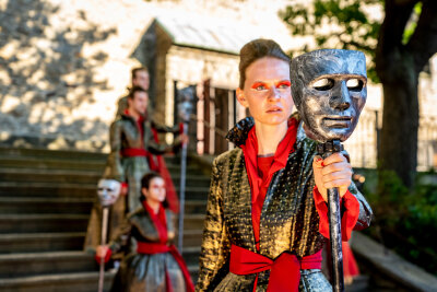 Wiederaufnahme des Theaterstücks "Jedermann" in Annaberg-Buchholz - Ab dem 28. Juni wird das bekannte Stück "Jedermann" von Hugo von Hofmannsthal wieder in Annaberg-Buchholz aufgeführt.