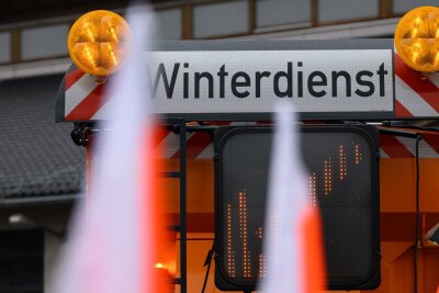 Winterdienst auf sächsischen Autobahnen einsatzbereit - Der Winterdienst für die sächsischen Autobahnen fühlt sich für bevorstehende Saison gut gerüstet.