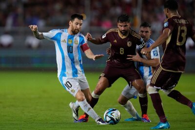 WM-Qualifikation: Argentinien gelingt nur 1:1 in Venezuela - Kapitän Lionel Messi kehrte nach einer Verletzungspause in die Nationalmannschaft zurück.