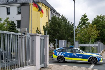 Wurde Terrorverdächtiger von Hof absichtlich angeschwärzt? - Die Ermittler waren zunächst davon ausgegangen, dass der Mann Bundeswehrsoldaten in der Innenstadt von Hof töten wollte. (Archivbild)