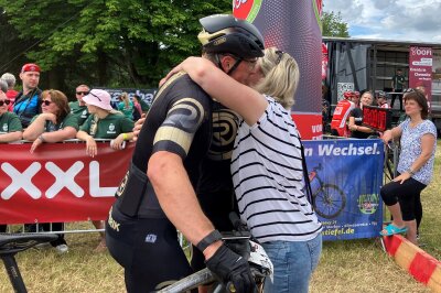 Zieleinlauf und Freude pur am Stausee: Das sind die Siegerfotos vom Heavy24 - Impressionen vom Heavy24.