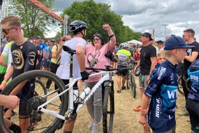 Zieleinlauf und Freude pur am Stausee: Das sind die Siegerfotos vom Heavy24 - Impressionen vom Heavy24.