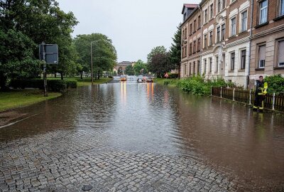 Zittau: Unwetter sorgt für überflutete Straßen und umgeknickte Bäume - Aufgrund des Unwetters am Mittwochnachmittag sind zahlreiche Straßen im Landkreis Görlitz überflutet worden. Foto: xcitepress