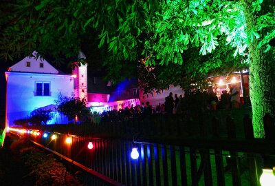 Zschopauer Schlossfest fasziniert vor allem zu später Stunde - Die Beleuchtung war für viele Besucher ein Highlight der Veranstaltung. Foto: Andreas Bauer