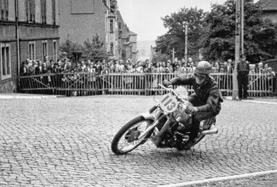 Zum 60. Todestag des DKW-Helden Ewald Kluge -  ... und hier in der Badberg-Kurve. Foto: Günter Geyler / motoarchive.com