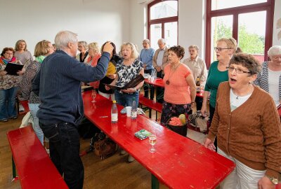 Zum Jubiläum von "Sternquell hilft" gibt's eine Hochzeit - Impressionen vom musikalischen Empfang zum 150. Jubiläum von "Sternquell hilft". Foto: Oliver Orgs / Karsten Repert