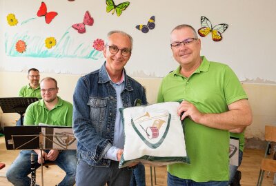 Zum Jubiläum von "Sternquell hilft" gibt's eine Hochzeit - Impressionen vom musikalischen Empfang zum 150. Jubiläum von "Sternquell hilft". Foto: Oliver Orgs / Karsten Repert