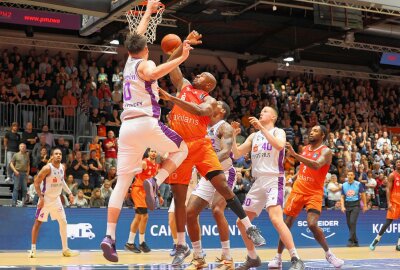 Zurück in die Erfolgsspur: Niners schlagen Schlusslicht Göttingen - Niners siegen gegen Bundesliga-Schlusslicht Göttingen. Foto: Peggy Schellenberger