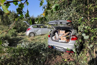 Zwei Schwerverletzte nach Unfall auf der A4 bei Wüstenbrand - Fataler Unfall mit zwei PKW auf der A4. Bild: Andreas Kretschel