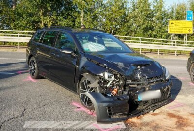 Zwei Verletzte bei Frontalzusammenstoß auf der S56 - Schwerer Unfall auf der S56 bei Ohorn. Foto: xcitepress