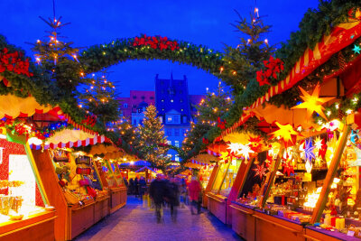 weihnachtensachenchemnitzdresdenleipzigerzgebirgeweihnachtsmannkindervorfreudeweihnachtsbaumengelparkeninnenstadt