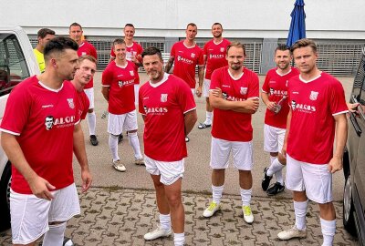 Zwickauer Fußballlegenden gewinnen Hinspiel gegen VFC-Traditionself - Karsten Repert / Pressebüro Repert