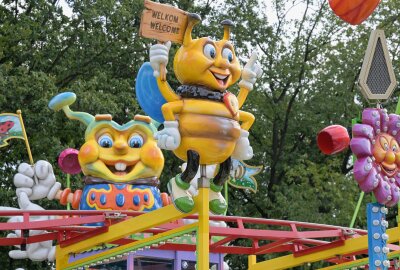 Zwickauer Herbstvolksfest startet: Das erwartet Besucher - Das Zwickauer Herbstvolksfest auf dem Platz der Völkerfreundschaft geht bis 13. Oktober. Foto: Ralf Wendland