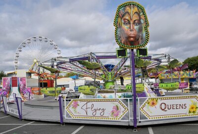 Zwickauer Herbstvolksfest startet: Das erwartet Besucher - Das Zwickauer Herbstvolksfest auf dem Platz der Völkerfreundschaft geht bis 13. Oktober. Foto: Ralf Wendland