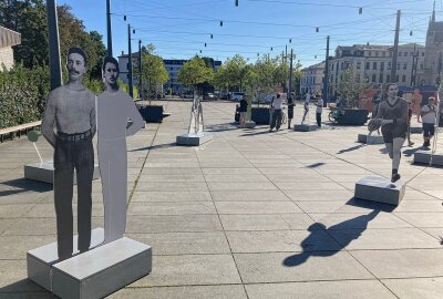 Zwischen Erfolg und Verfolgung - Noch bis Samstag ist auf dem Bahnhofsvorplatz die Ausstellung "Zwischen Erfolg und Verfolgung - Jüdische Stars im deutschen Sport bis 1933 und danach" zu sehen. Foto: Steffi Hofmann