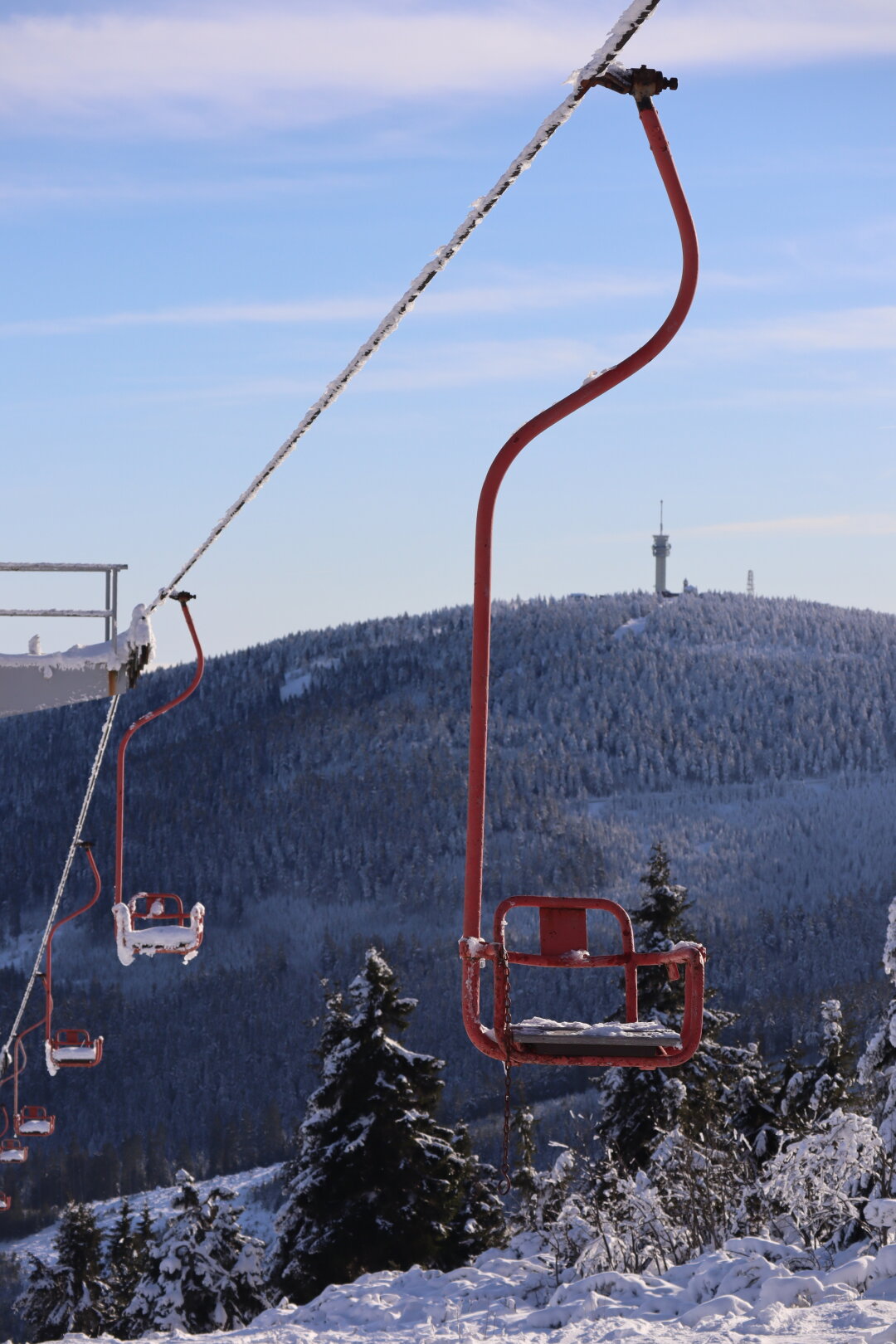 Blick vom kleinen Fichtelberg, alter Sessellift, zum Keilberg