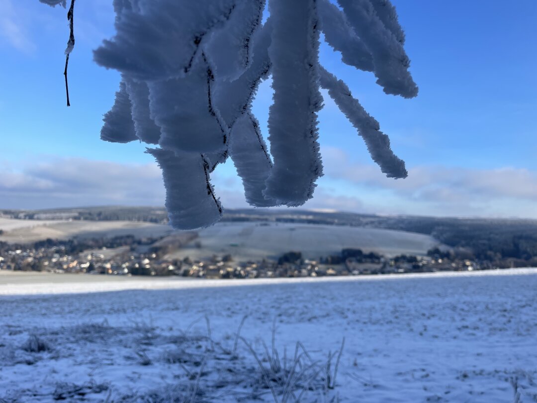 Blick vom Paulusberg auf Neudorf im Sehmatal. <br />
Januar 2024