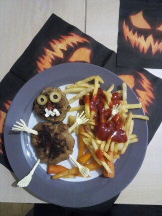 Leider habe ich kein Kost&uuml;mbild zur Verf&uuml;gung, daf&uuml;r aber dieses Halloween Essen.